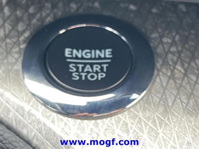 Photo of 2022 Carbonized Gray Metallic Ford Explorer