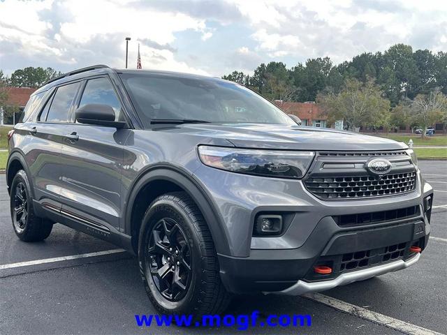 Photo of 2022 Carbonized Gray Metallic Ford Explorer