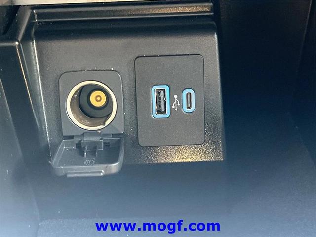Photo of 2022 Carbonized Gray Metallic Ford Explorer