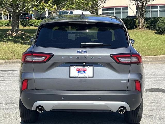 Photo of 2026 carbonized gray metallic Ford Escape PHEV