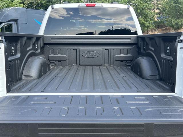 Photo of 2025 Oxford White Ford F-150