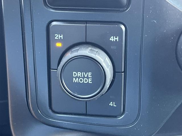 Photo of 2025 Oxford White Ford F-150