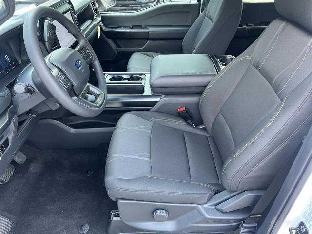 Photo of 2025 Oxford White Ford F-150