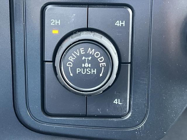 Photo of 2025 Space White Metallic Ford F-150