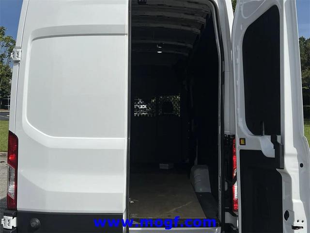 Photo of 2023 Oxford White Ford Transit-250
