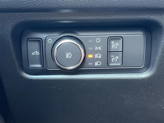 Photo of 2025 Shelter Green Ford Ranger