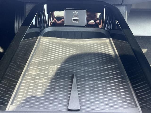 Photo of 2025 Star White Tri-Coat Ford Mustang Mach-E