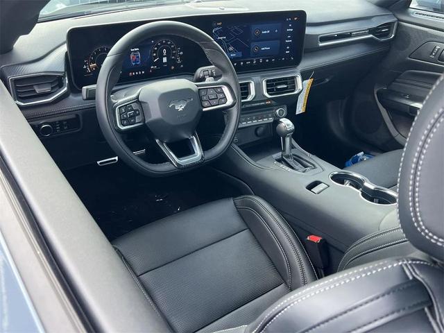 Photo of 2025 Vapor Blue Metallic Ford Mustang