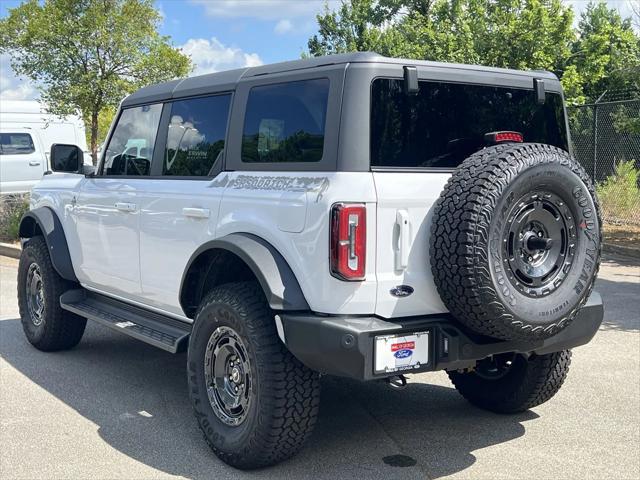 Photo of 2025 Oxford White Ford Bronco