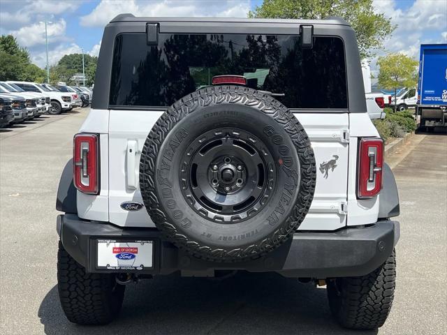 Photo of 2025 Oxford White Ford Bronco