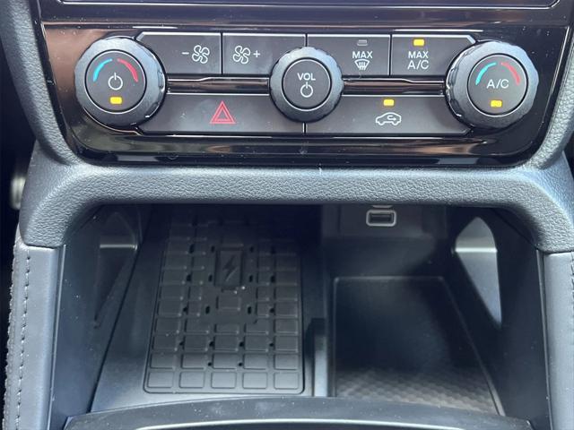 Photo of 2025 Shelter Green Ford Ranger