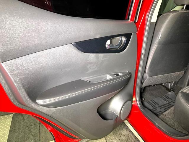 Photo of 2018 RED Nissan Rogue Sport