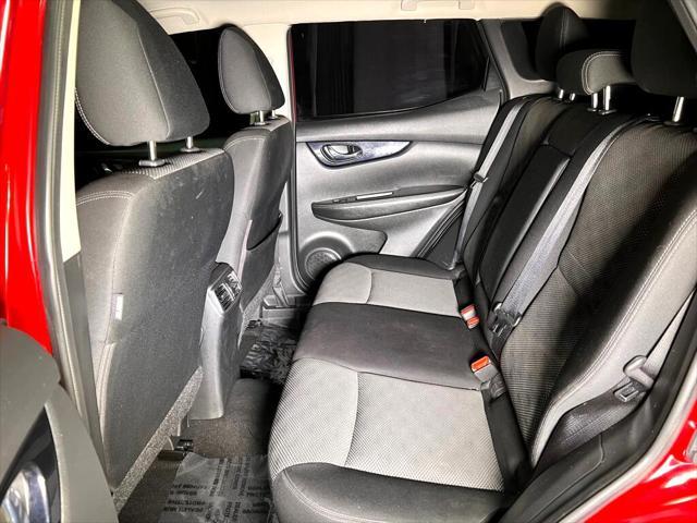 Photo of 2018 RED Nissan Rogue Sport