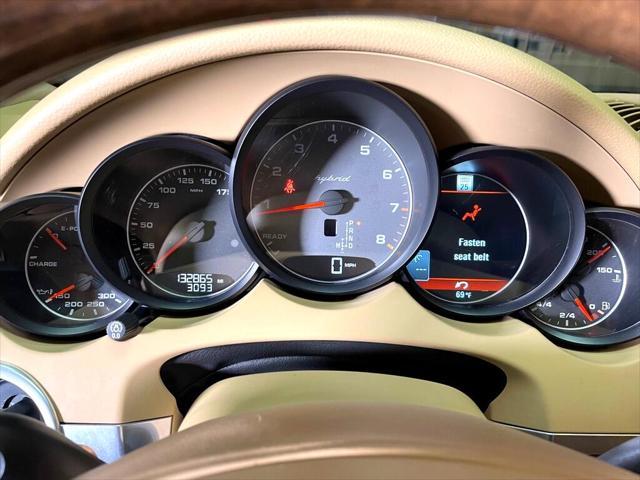 Photo of 2011 BLUE Porsche Cayenne