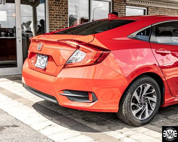 Photo of 2017 RED Honda Civic