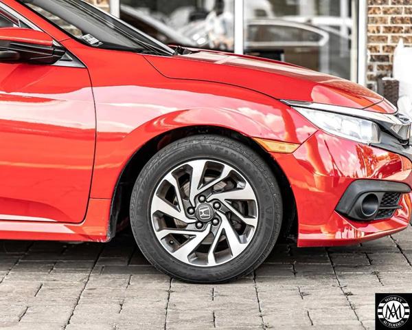 Photo of 2017 RED Honda Civic