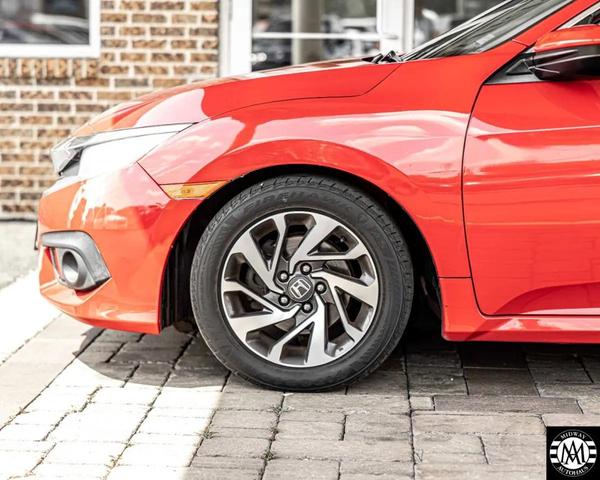 Photo of 2017 RED Honda Civic