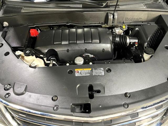 Photo of 2015 SILVER Chevrolet Traverse