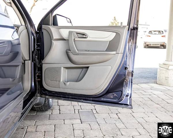 Photo of 2014 BLUE Chevrolet Traverse