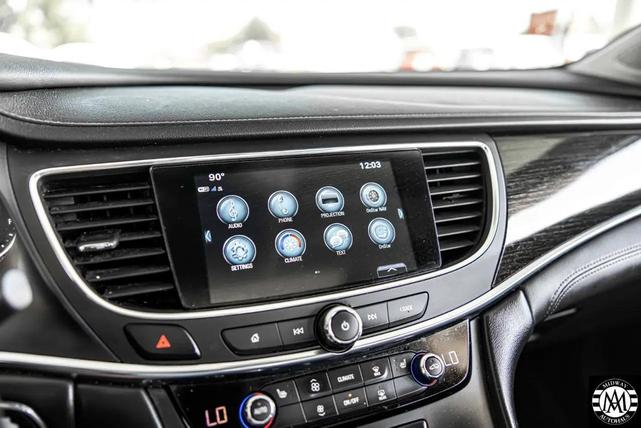 Photo of 2017 Silver Buick LaCrosse