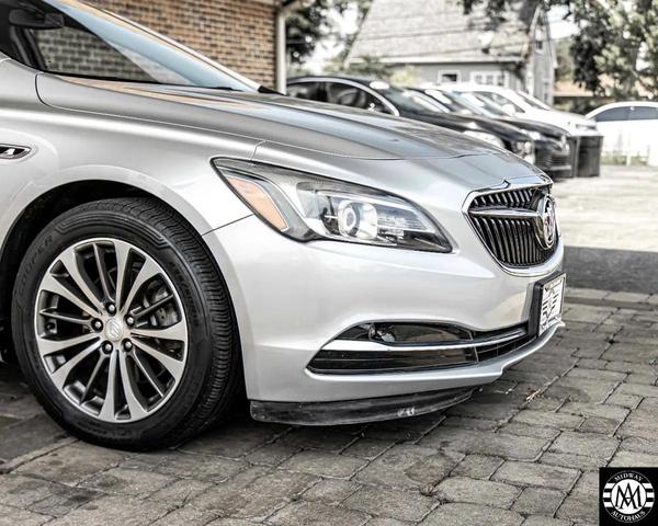 Photo of 2017 Silver Buick LaCrosse