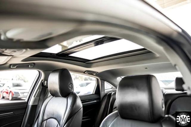 Photo of 2017 Silver Buick LaCrosse