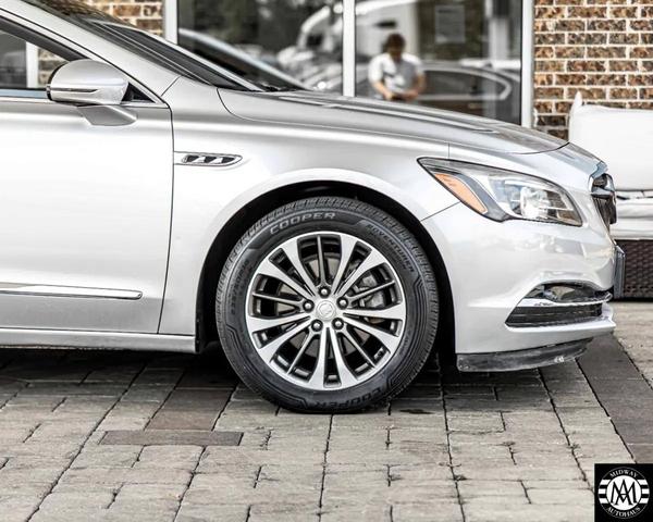 Photo of 2017 Silver Buick LaCrosse