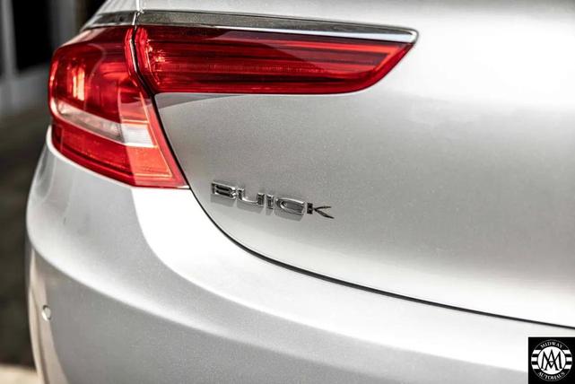 Photo of 2017 Silver Buick LaCrosse