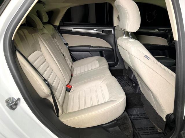 Photo of 2018 WHITE Ford Fusion
