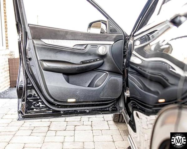 Photo of 2021 BLACK INFINITI QX50