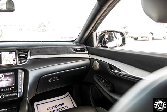 Photo of 2021 BLACK INFINITI QX50