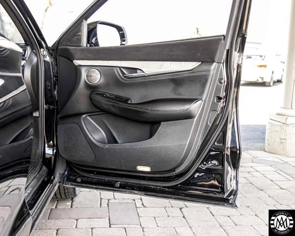 Photo of 2021 BLACK INFINITI QX50