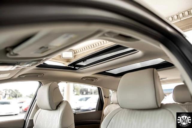 Photo of 2024 Silver Genesis GV80