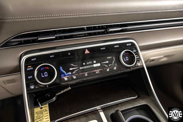 Photo of 2024 Silver Genesis GV80