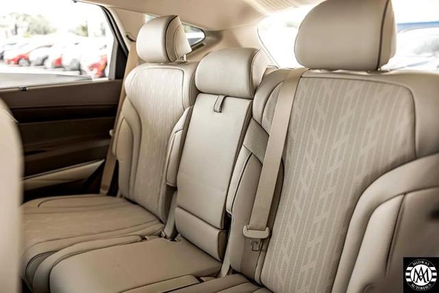Photo of 2024 Silver Genesis GV80