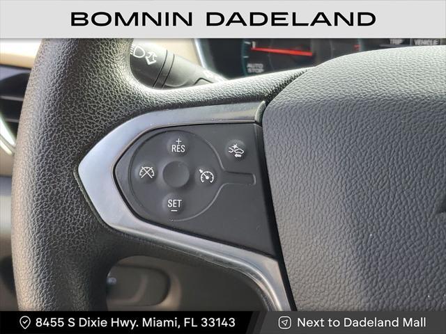 Photo of 2023 Northsky Blue Metallic Chevrolet Traverse