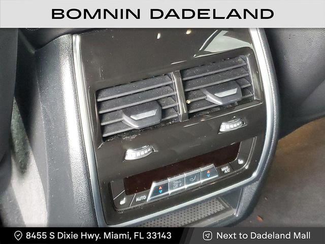 Photo of 2024 Black Sapphire Metallic BMW X7