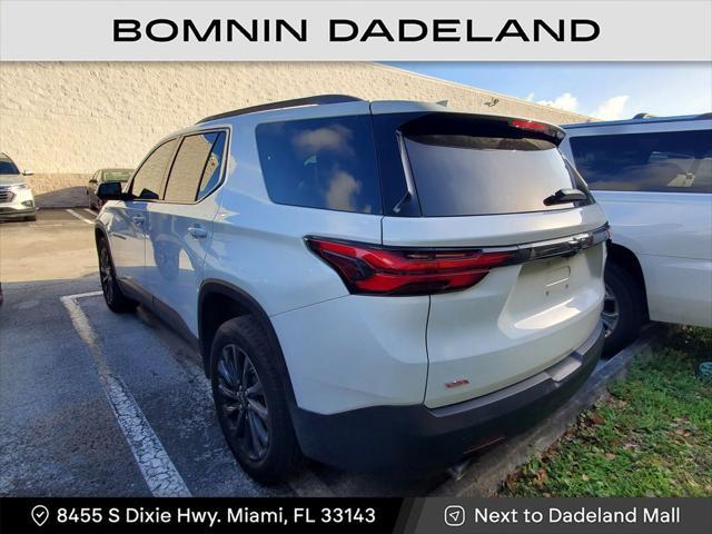 Photo of 2022 Summit White Chevrolet Traverse