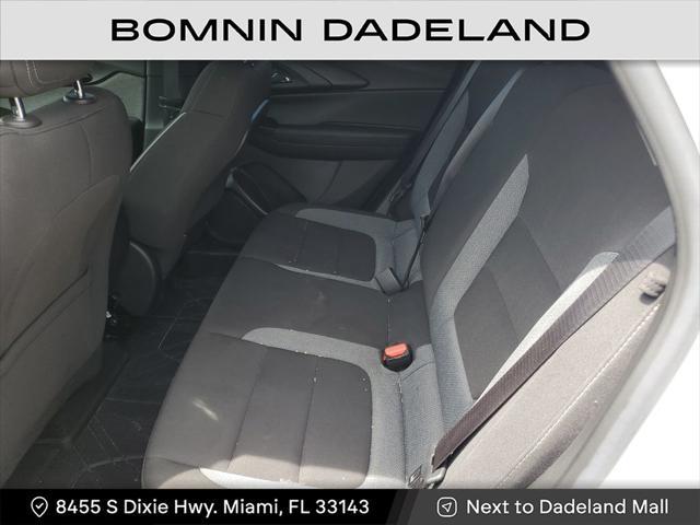 Photo of 2023 Summit White Chevrolet Trailblazer