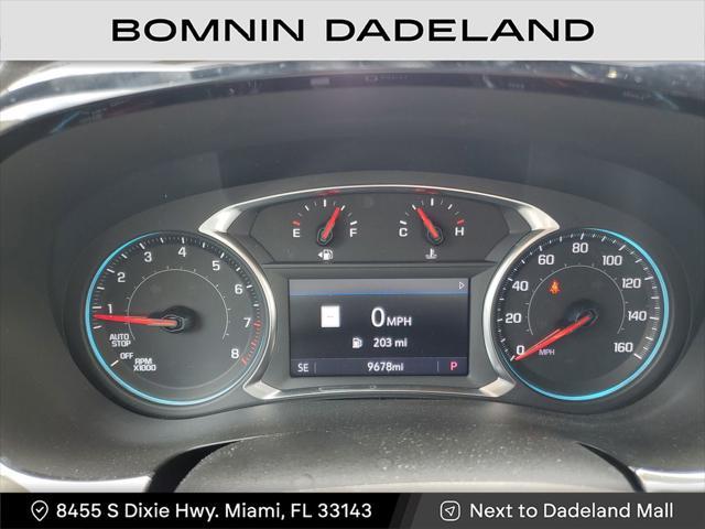 Photo of 2023 Summit White Chevrolet Traverse