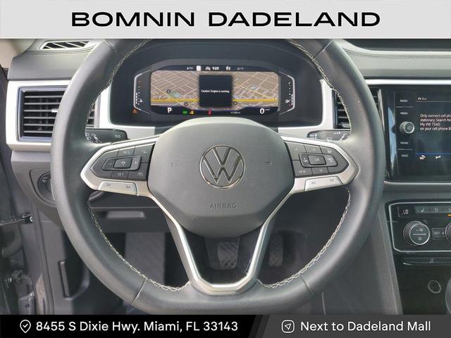 Photo of 2023 Gray Volkswagen Atlas