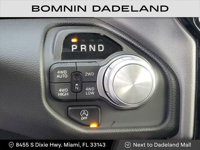 Photo of 2025 Diamond Black Crystal Pearlcoat RAM 1500