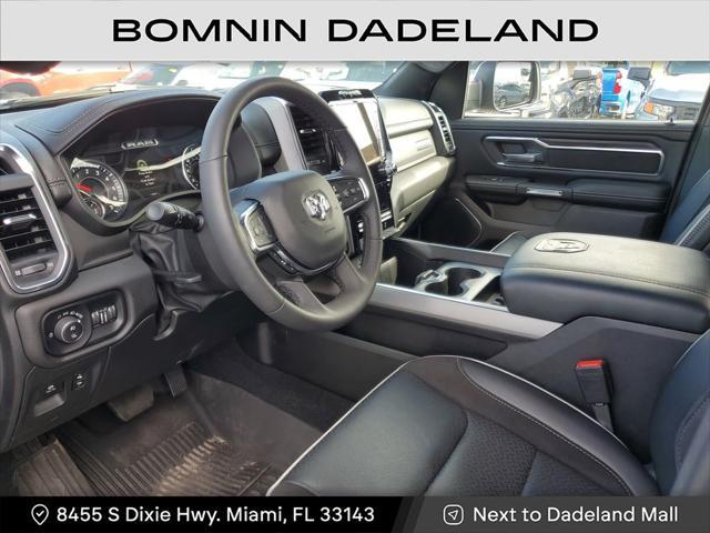 Photo of 2025 Diamond Black Crystal Pearlcoat RAM 1500