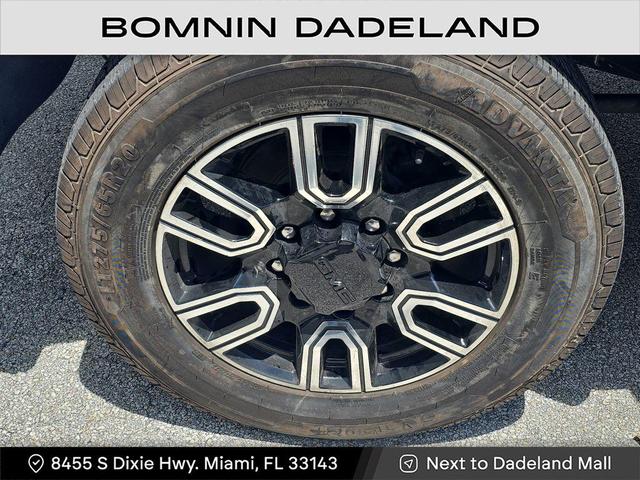 Photo of 2020 Summit White GMC Sierra 2500