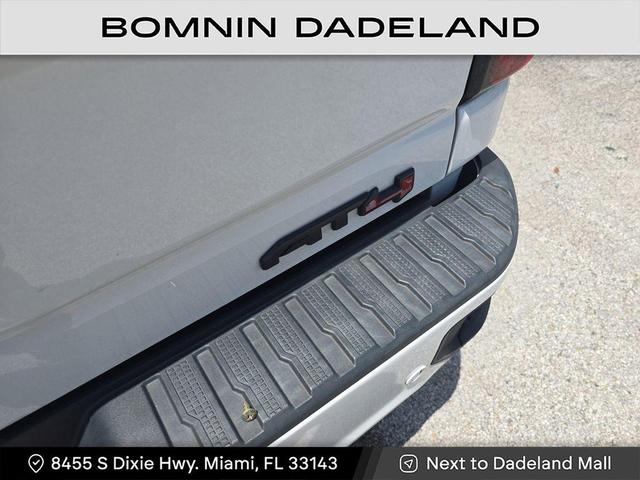 Photo of 2020 Summit White GMC Sierra 2500