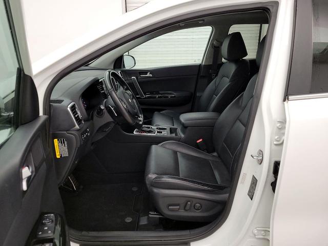 Photo of 2019 White Kia Sportage