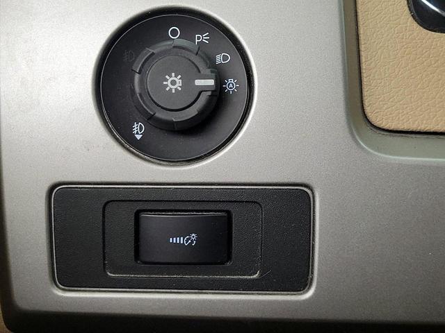 Photo of 2014 White Ford F-150
