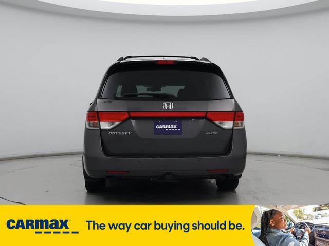Photo of 2014 Gray Honda Odyssey