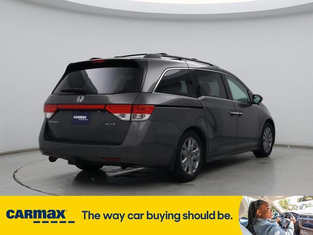 Photo of 2014 Gray Honda Odyssey
