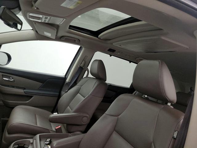 Photo of 2014 Gray Honda Odyssey